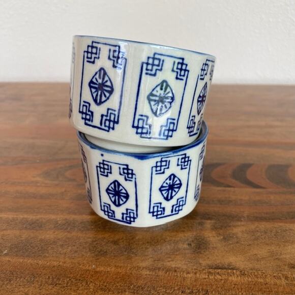 Set of 2 Vintage 70's Feng Cheng Chinese Tea cups Sake Cups - Picture 2 of 9